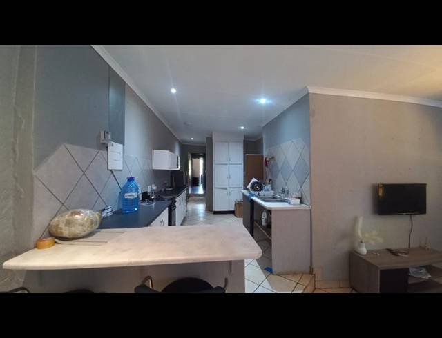 2 BEDROOM PROPERTY TO RENT IN CLAREMONT